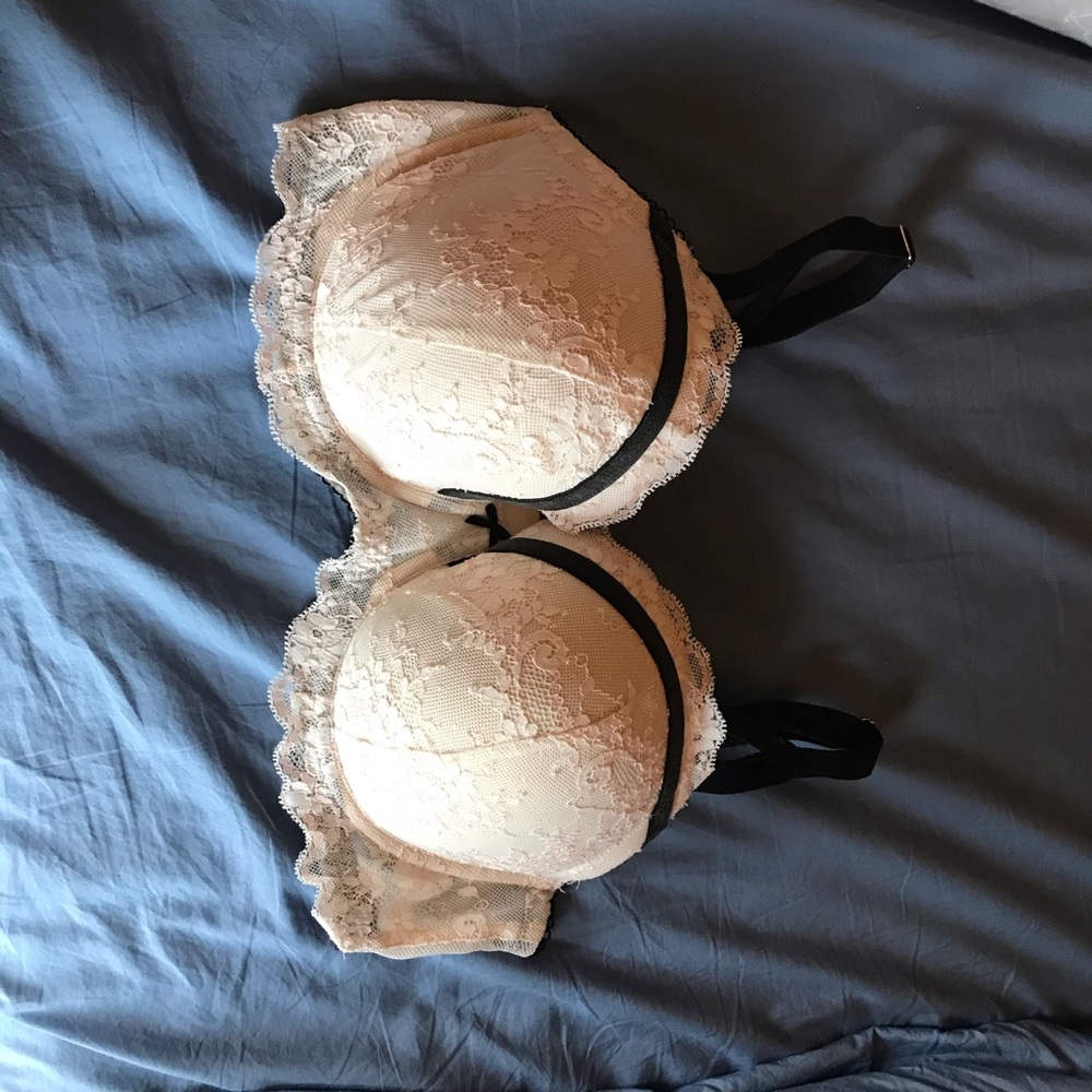 Cute Victoria’s Secret bra